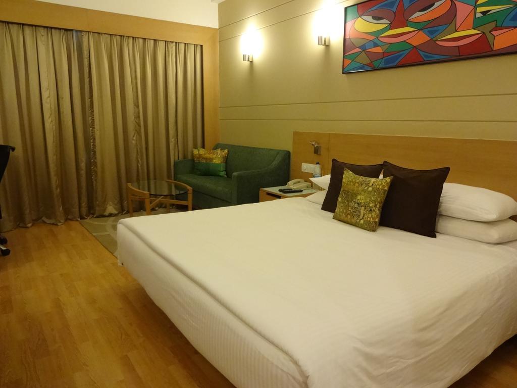 Lemon Tree Premier Hitec 5*