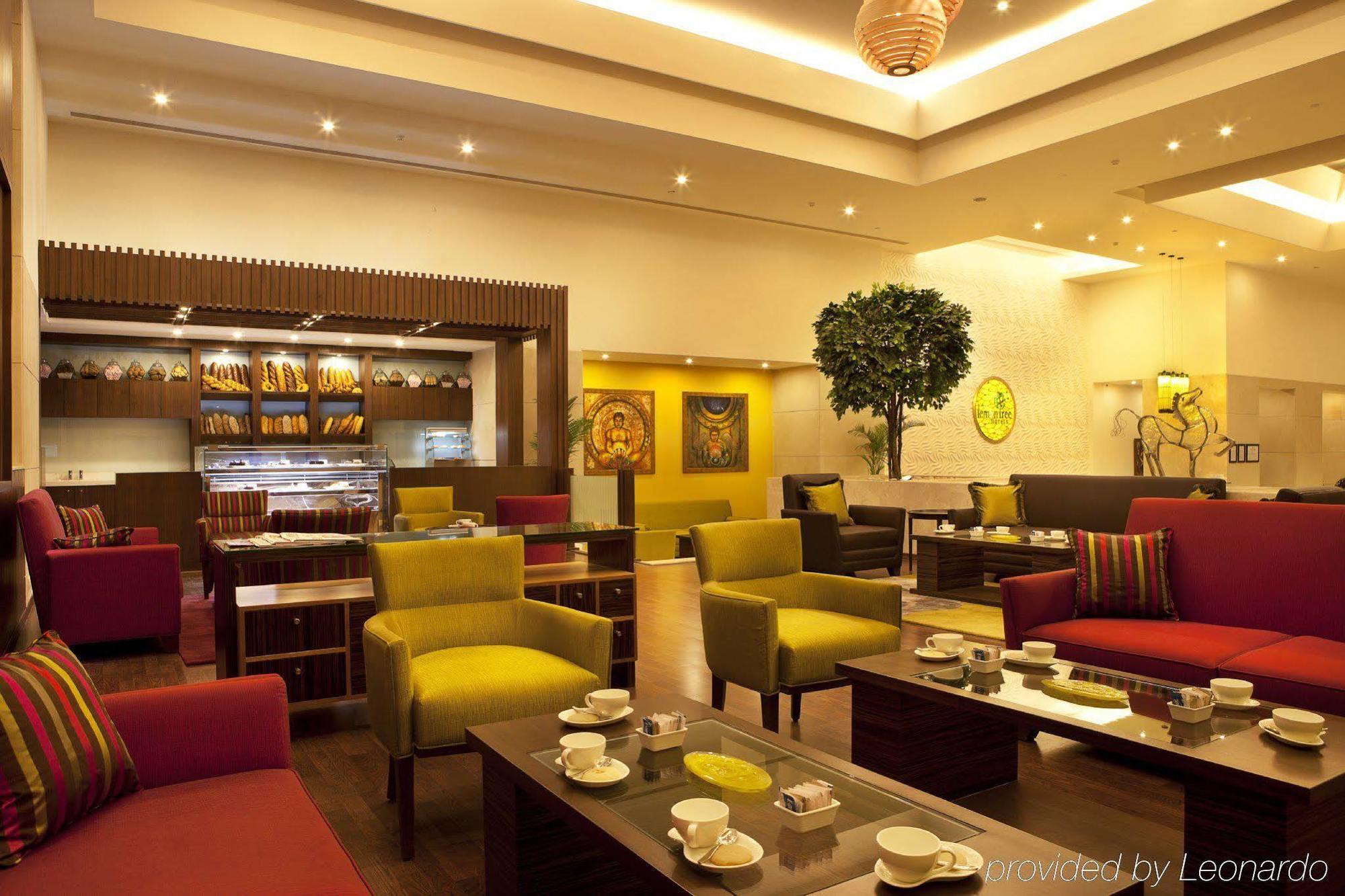 होटल Lemon Tree Premier Hitec 5*